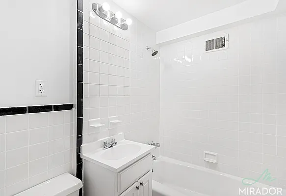 Rented by Mirador Real Estate | media 12