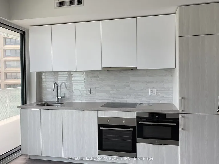 15 Queens Quay E #2306 — Photo 8