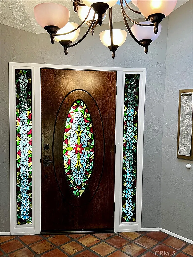 3 bed, 2.5 bath, 1950 sqft, $6,900 — Photo 4