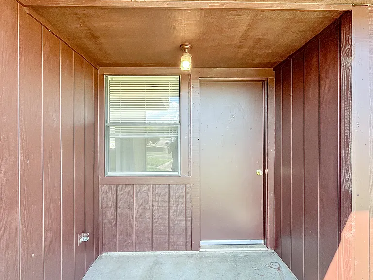 306 North Dr #B — Photo 16