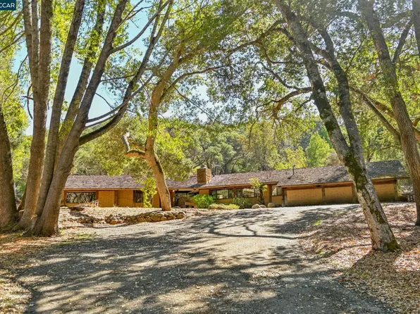 635 Los Trancos Rd, Portola Valley, CA 94028