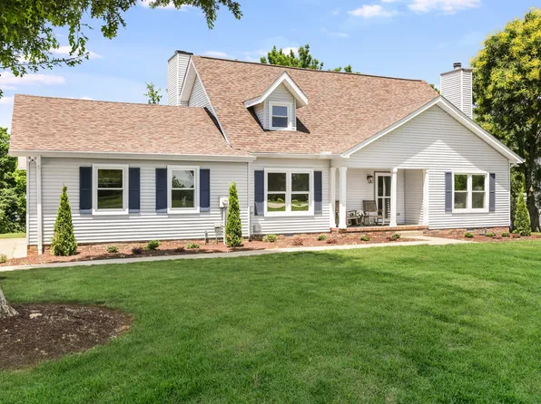1208 Newmans Trl, Hendersonville, TN 37075