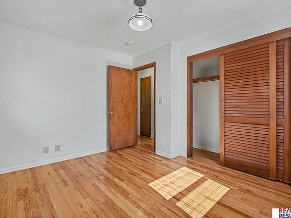 5th image of 1447 W 9th St