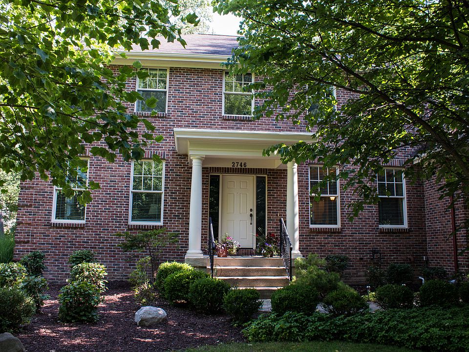 1st image of 2746 Beechwood Dr SE