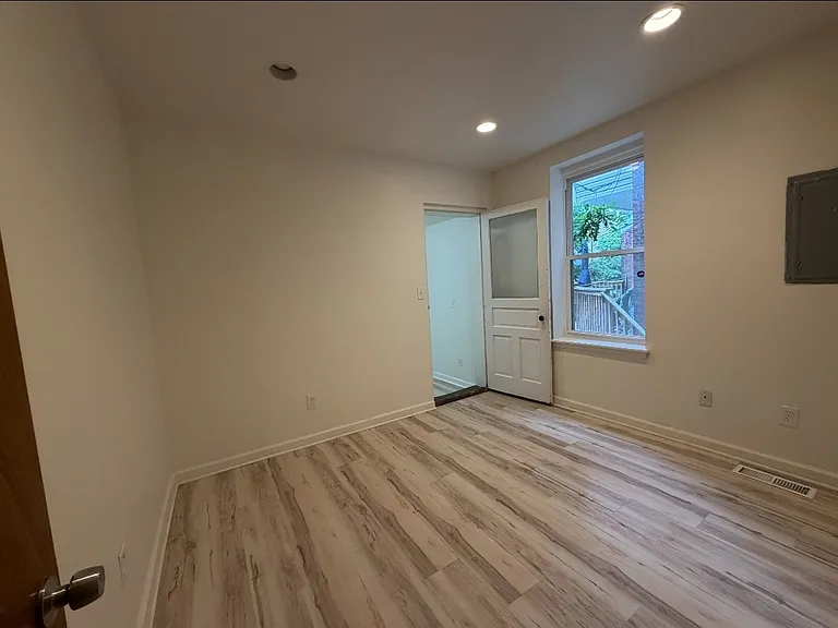 215 Buckingham Pl #1 — Photo 16