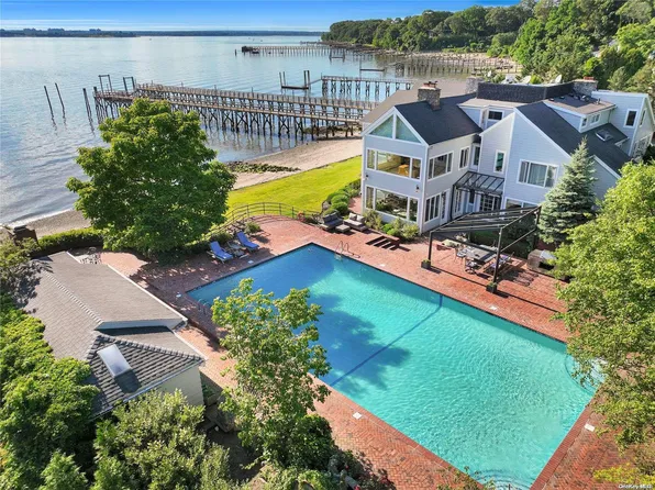 16 Plum Beach Point Road, Sands Point, NY 11050