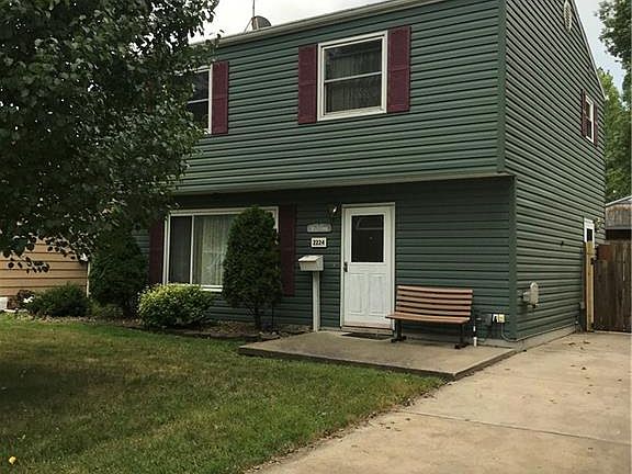 2nd image of 2224 Randall St