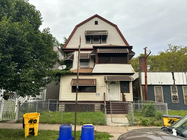 40 Park Ave, East Orange, NJ 07017