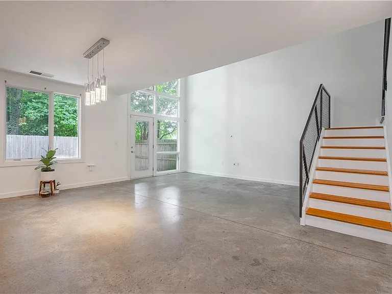 1338 Rietveld Row NW — Photo 6