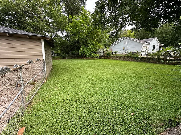2521 Sunnybrook Dr — Photo 29