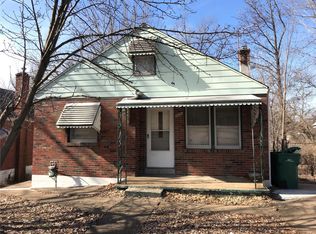 9825 Green Valley Dr, Saint Louis, MO