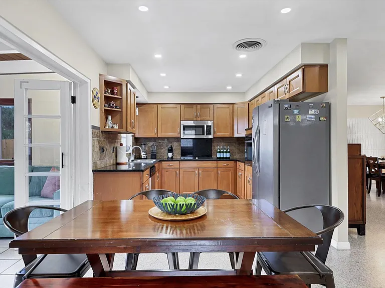 2532 Belvoir Blvd — Photo 12