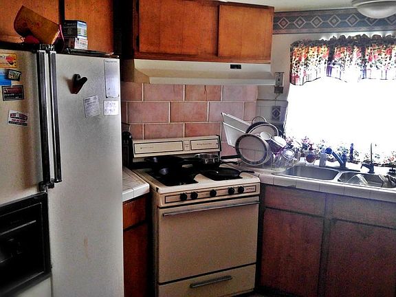 4th image of 208 W Lisa Dr