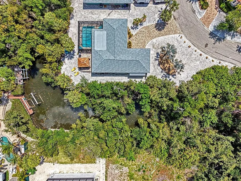 307 Avenida De Paradisio — Photo 60