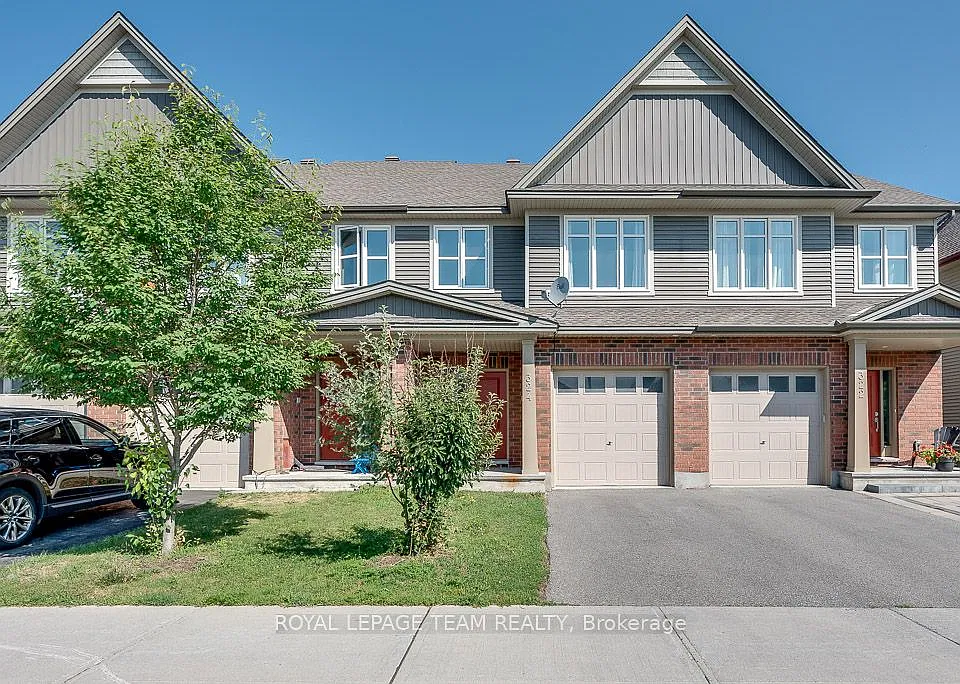 324 Fergus Cres