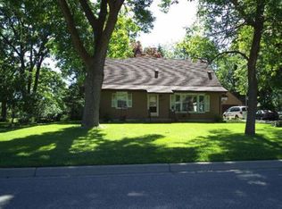 4829 Dominick Dr, Minnetonka, MN 55343