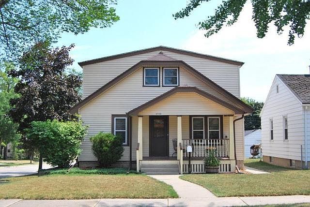 1st image of 2700 S 48th St
