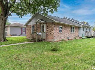 2340 Barker St, Clinton, IA 52732