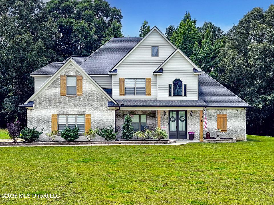 1st image of 249 Autumn Oaks Dr