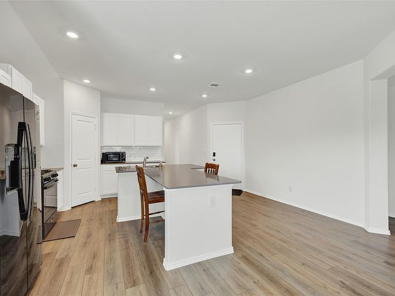 5th image of 117 Winged Foot Ct