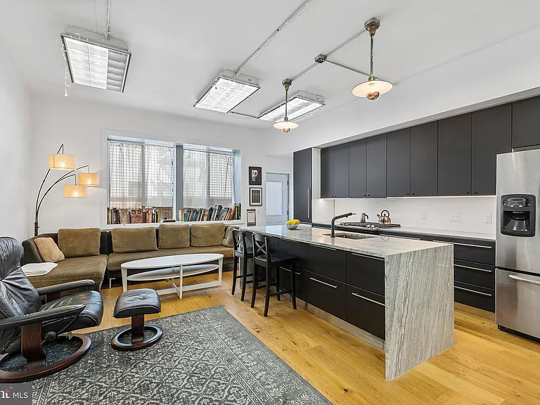 2020 E Fletcher St #1&2 — Photo 34