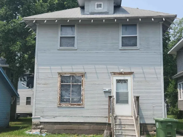 609 Elm St, Waterloo, IA 50703