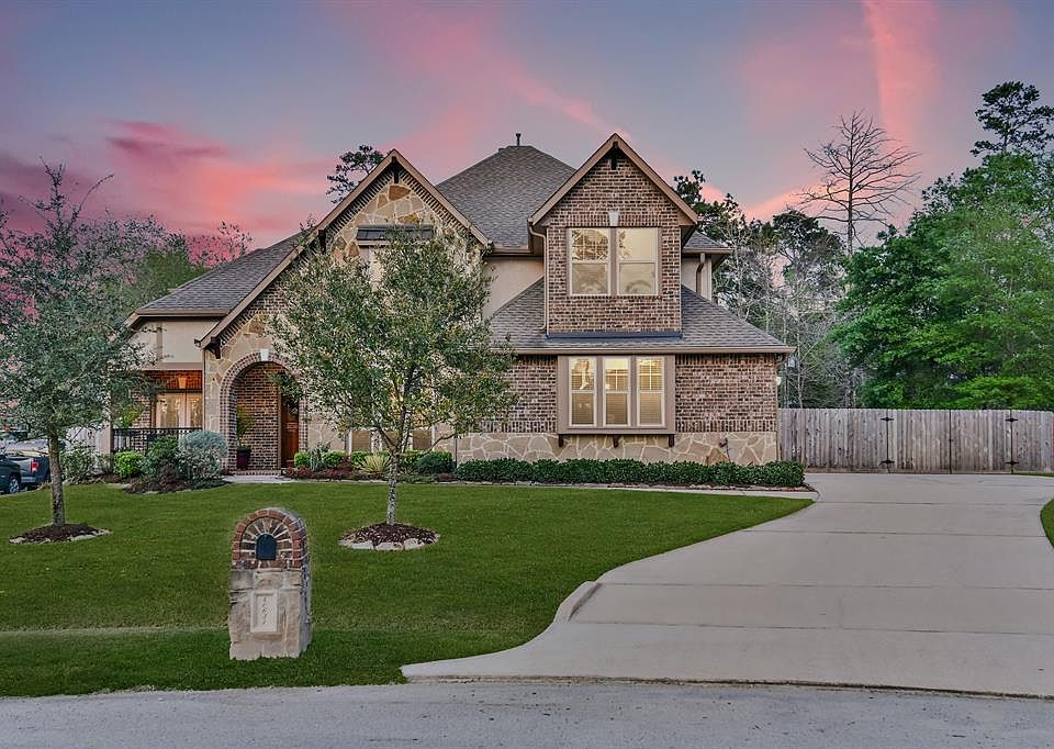 1st image of 40631 Spencer Ct