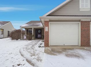 1918 Beechmont Dr, Fort Wayne, IN 46825