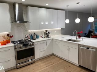 391 Pleasant St UNIT 301, Melrose, MA 02176