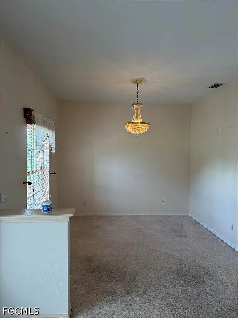 4 bed, 2.0 bath, 2173 sqft, $2,000 — Photo 3