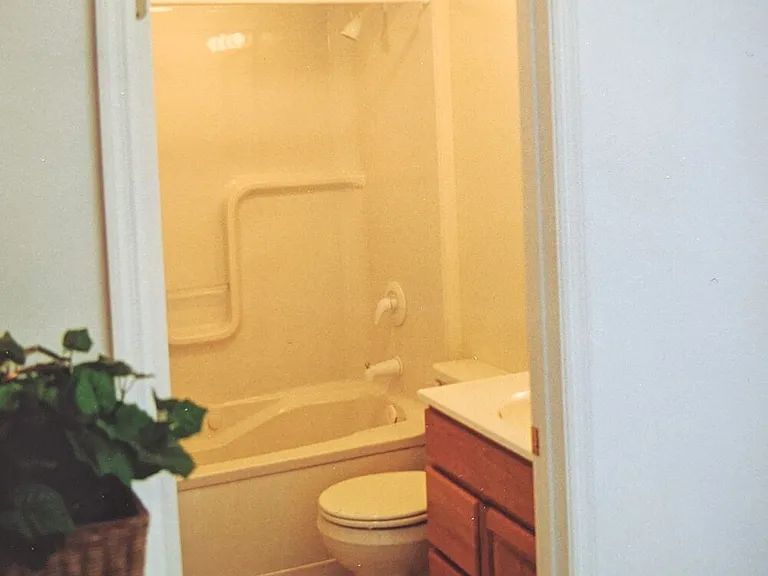 23-25 Maple Ave #1 — Photo 7