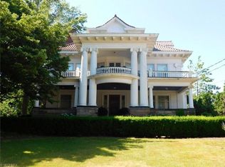 13443 Detroit Ave, Lakewood, OH 44107