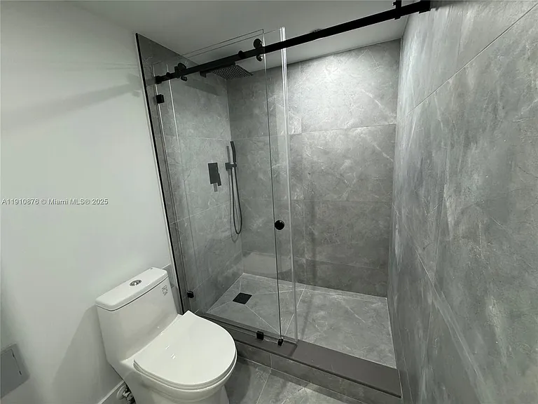 18031 Biscayne Blvd #1402 — Photo 22