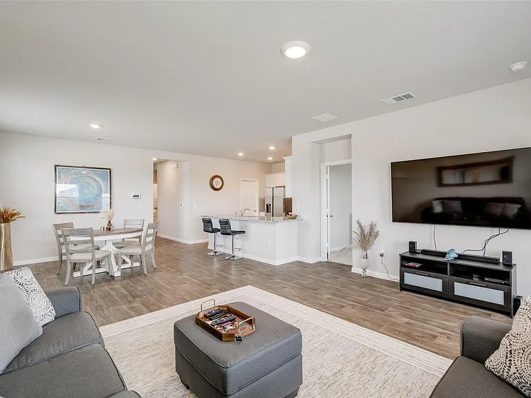 102 Rainmaker Cv — Photo 13