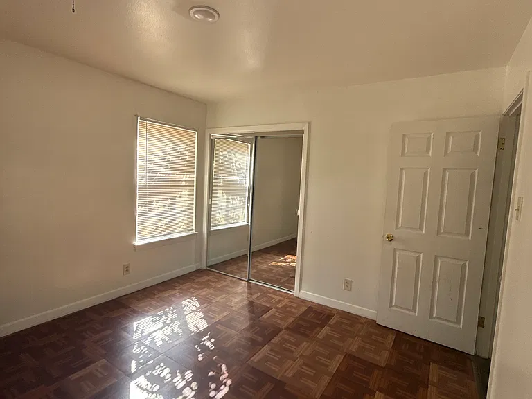 2715 Belvoir Dr — Photo 9