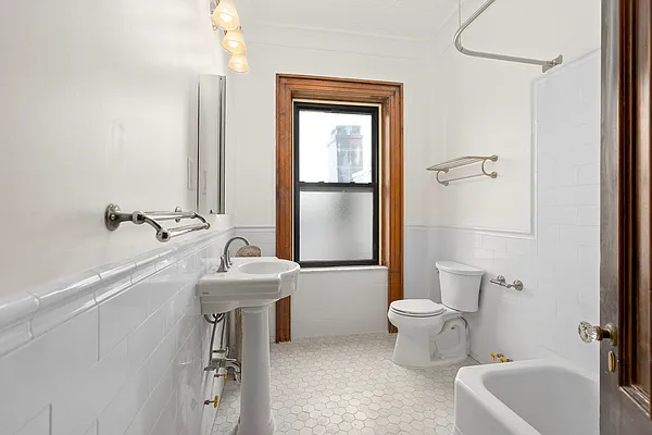 Rented by Compass | media 8