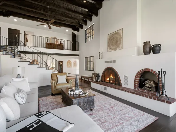 16 Toro Ln, Santa Fe, NM 87508