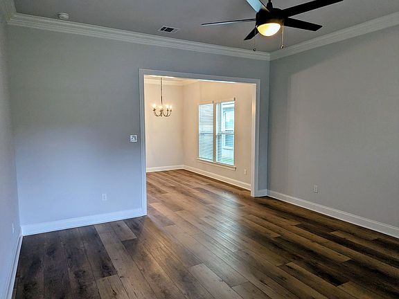 2nd image of 143 Ridley Ln