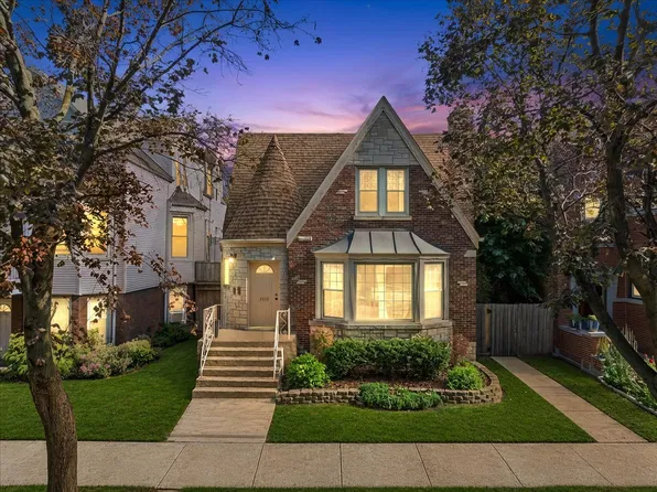3935 N Kimball Ave, Chicago, IL 60618