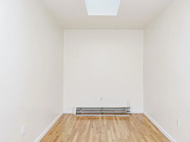1337 Park Pl #2 — Photo 9