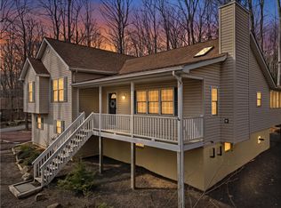 104 Merriment Ln, Blakeslee, PA 18610