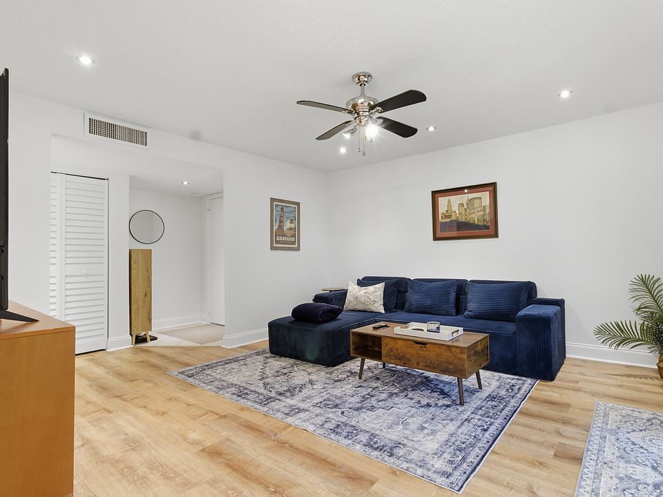 1st image of 343 S McMullen Booth Rd APT 151
