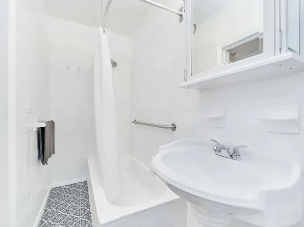 168 West 130th Street image 23 of 62