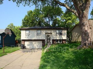 5812 S 112th St, Omaha, NE 68137