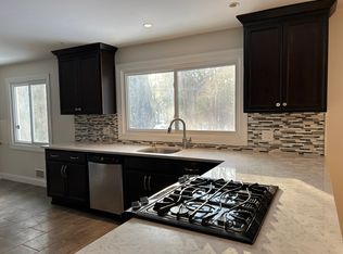 370 Sandringham Rd, Rochester, NY 14610