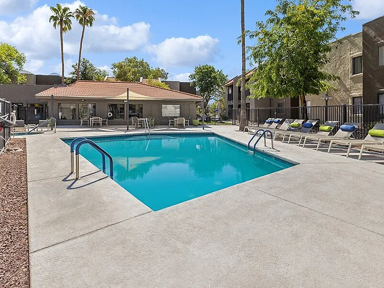 Saddle Ridge — Photo 13