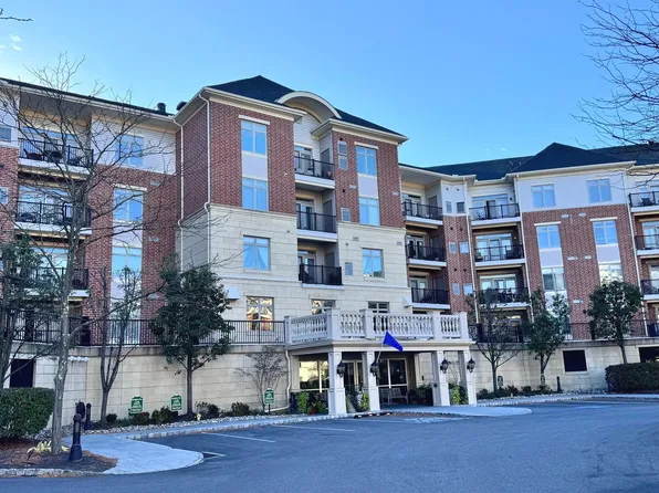 423 Carson Ter, Huntingdon Valley, PA 19006