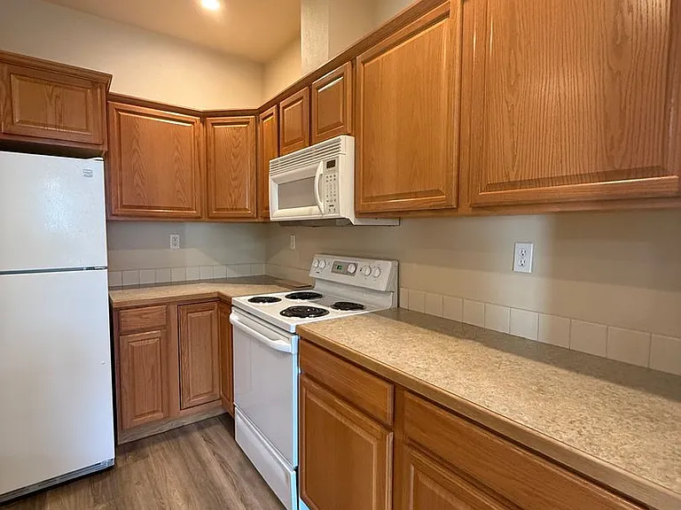 9904 Mia Ln — Photo 12