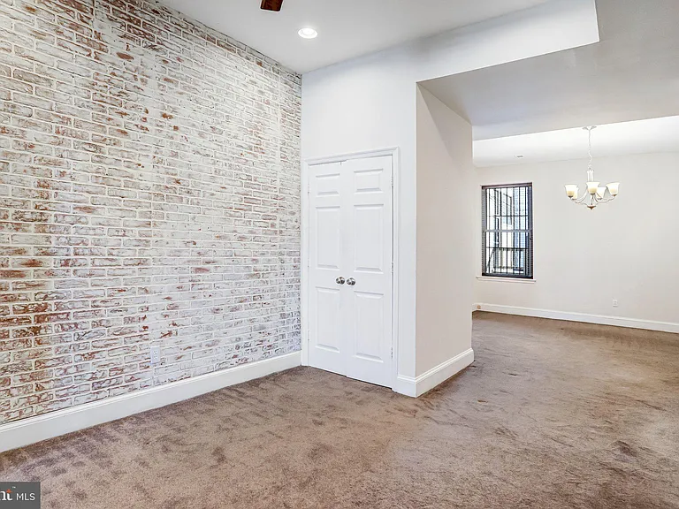 12 Rhode Island Ave NW — Photo 9