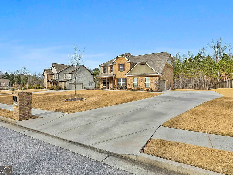 435 Park Haven Ln — Photo 2